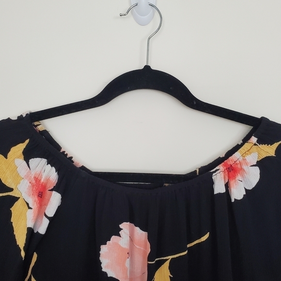 Billabong Mi Amore Floral Print Off-The-Shoulder Top - Picture 7 of 11